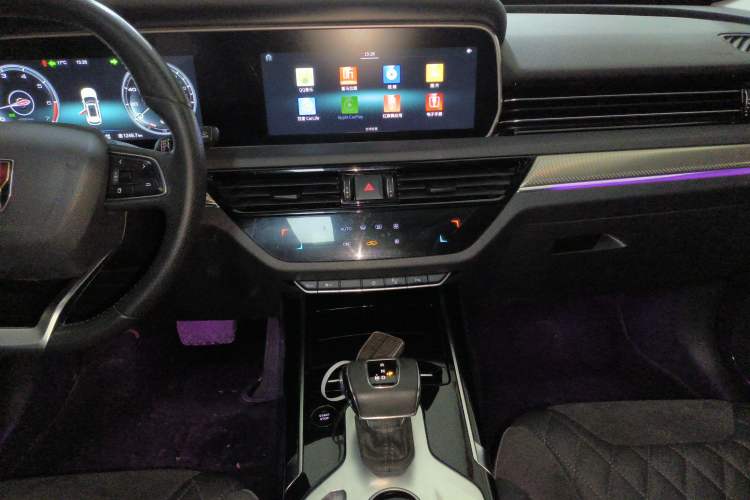 Used Hongqi HS5 2019 2.0T Smart Connect Flagship Edition Audio And AC Panel