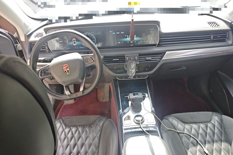 Used Hongqi HS5 2019 2.0T Smart Connect Flagship All-Wheel-Drive Version Center Console