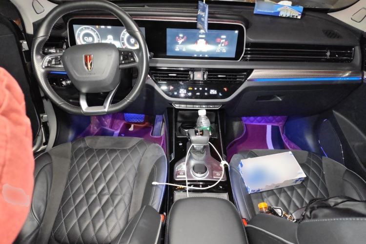 Used Hongqi HS5 2019 2.0T Smart Connect Flagship All-Wheel-Drive Version Center Console