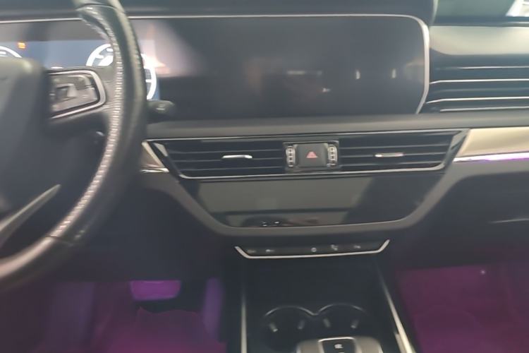 Used Hongqi HS5 2019 2.0T Smart Connect Flagship Edition Center Console