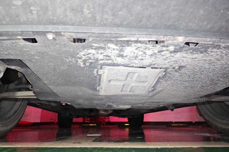 Used Hongqi HS5 2019 2.0T Smart Connect Flagship All-Wheel-Drive Version Chassis Front