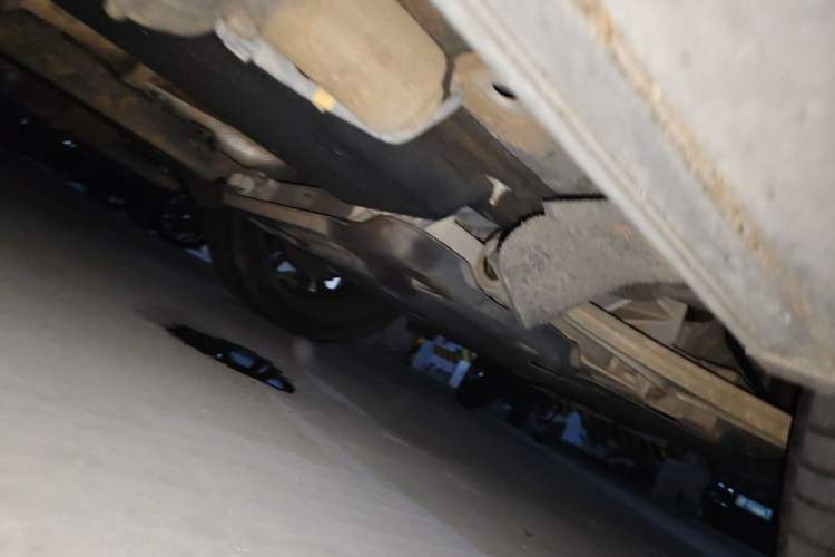 Used Hongqi HS5 2019 2.0T Smart Connect Flagship All-Wheel-Drive Version Chassis Front Right