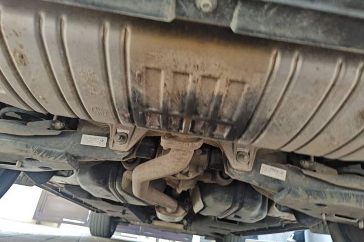 Used Hongqi HS5 2019 2.0T Smart Connect Flagship All-Wheel-Drive Version Chassis Rear