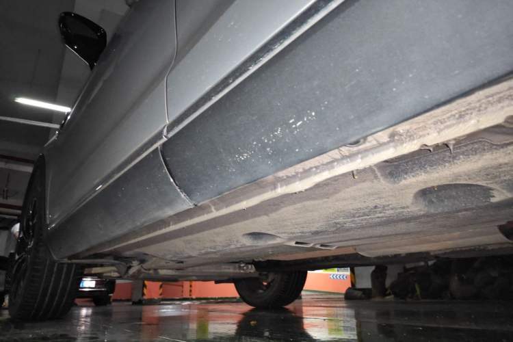 Used Hongqi HS5 2019 2.0T Smart Connect Flagship All-Wheel-Drive Version Chassis Rear Left