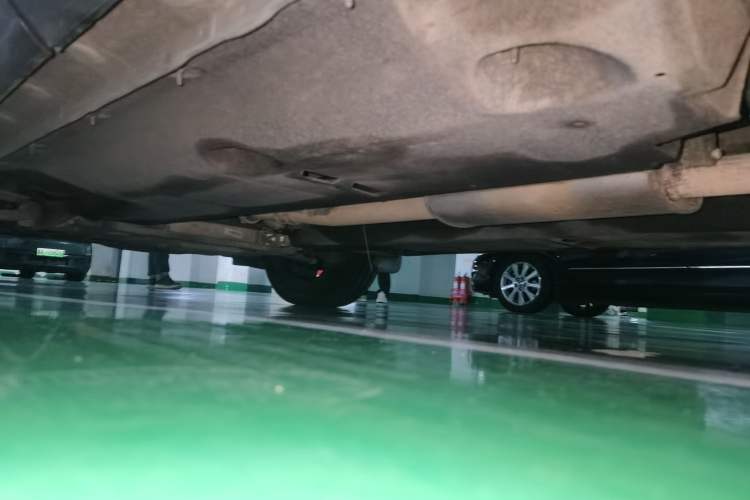 Used Hongqi HS5 2019 2.0T Smart Connect Flagship All-Wheel-Drive Version Chassis Rear Left