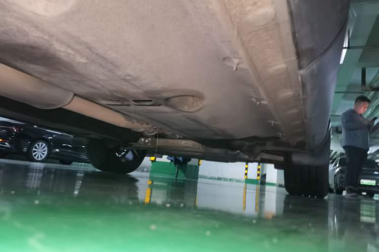 Used Hongqi HS5 2019 2.0T Smart Connect Flagship All-Wheel-Drive Version Chassis Rear Right