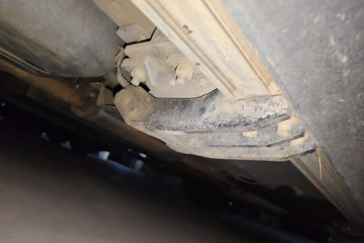 Used Hongqi HS5 2019 2.0T Smart Connect Flagship All-Wheel-Drive Version Chassis Rear Right