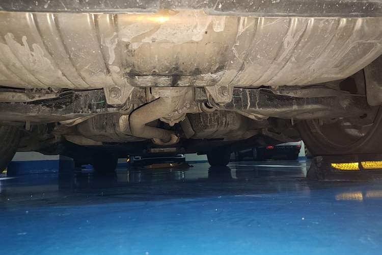 Used Hongqi HS5 2019 2.0T Smart Connect Flagship All-Wheel-Drive Version Chassis Rear