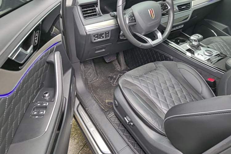 Used Hongqi HS5 2019 2.0T Smart Connect Flagship All-Wheel-Drive Version Driver Seat