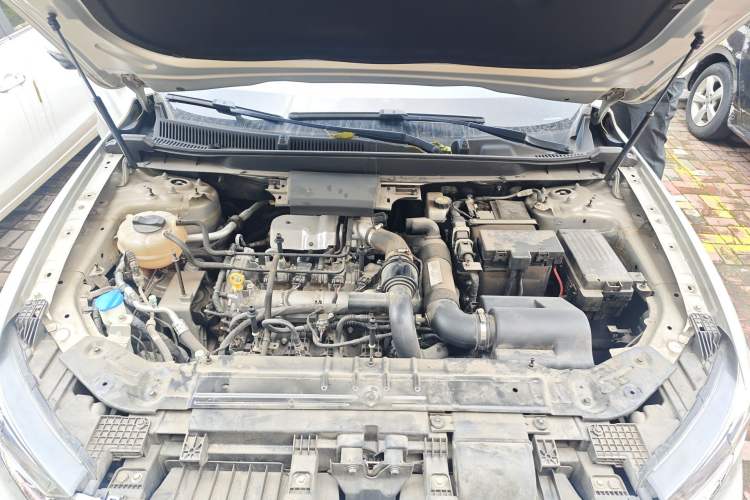 Used Hongqi HS5 2019 2.0T Smart Connect Flagship Edition Engine Bay