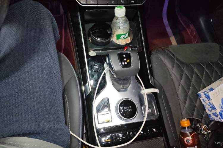 Used Hongqi HS5 2019 2.0T Smart Connect Flagship All-Wheel-Drive Version Gear Lever