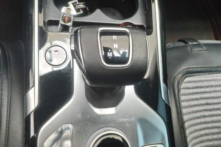 Used Hongqi HS5 2019 2.0T Smart Connect Flagship Edition Gear Lever
