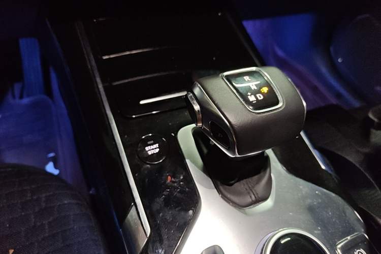 Used Hongqi HS5 2019 2.0T Smart Connect Flagship Edition Gear Lever
