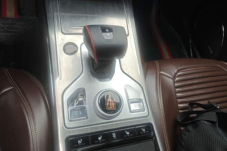 Used Hongqi HS5 2019 2.0T Smart Connect Flagship Edition Gear Lever