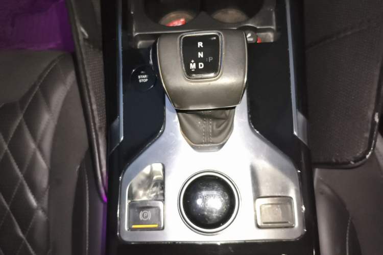 Used Hongqi HS5 2019 2.0T Smart Connect Flagship Edition Gear Lever