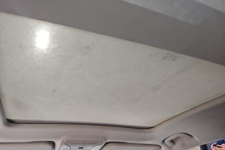 Used Hongqi HS5 2019 2.0T Smart Connect Flagship All-Wheel-Drive Version Headliner