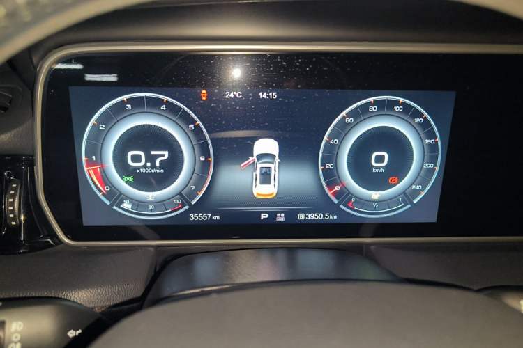 Used Hongqi HS5 2019 2.0T Smart Connect Flagship Edition Instrument Cluster