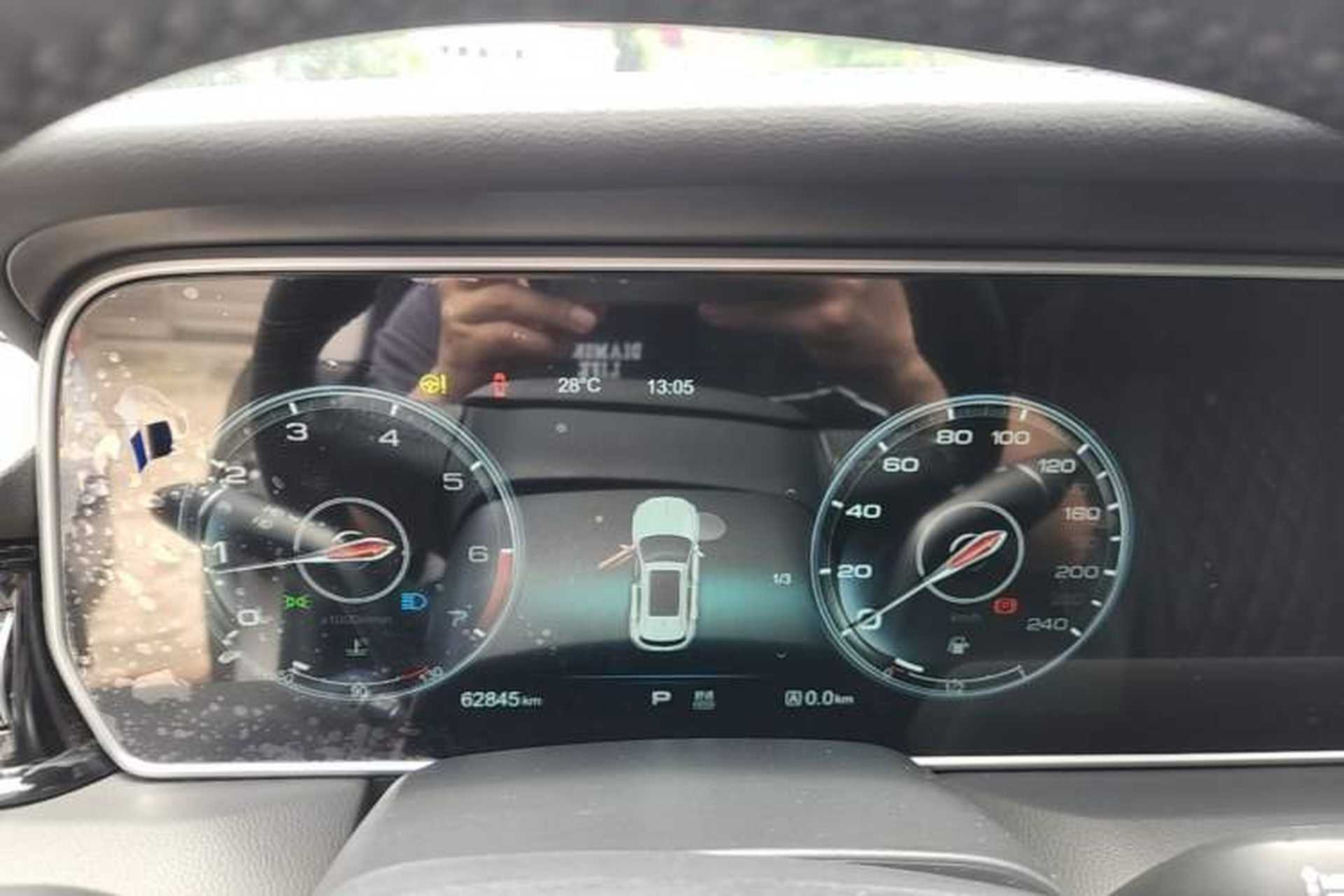 Used Hongqi HS5 2019 2.0T Smart Connect Flagship All-Wheel-Drive Version Instrument Cluster