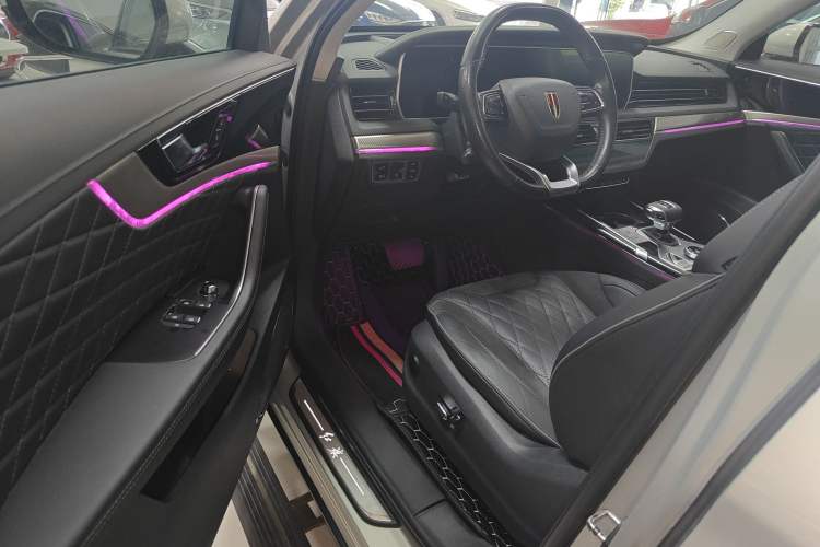 Used Hongqi HS5 2019 2.0T Smart Connect Flagship All-Wheel-Drive Version Interior 2