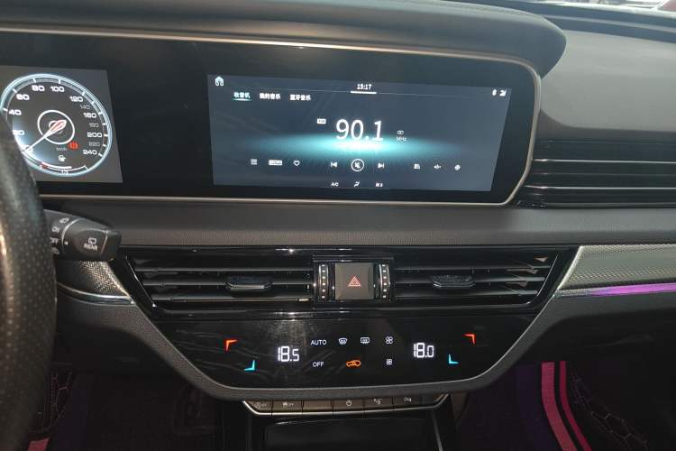 Used Hongqi HS5 2019 2.0T Smart Connect Flagship All-Wheel-Drive Version Interior 6