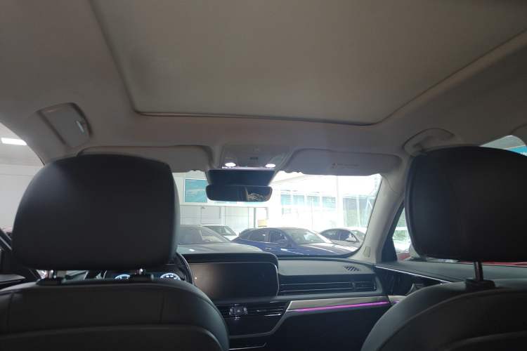 Used Hongqi HS5 2019 2.0T Smart Connect Flagship All-Wheel-Drive Version Interior 8
