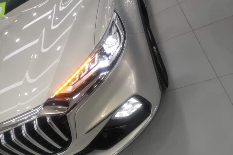 Used Hongqi HS5 2019 2.0T Smart Connect Flagship Edition Left Front Headlight