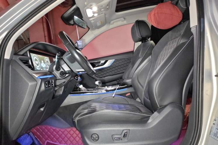Used Hongqi HS5 2019 2.0T Smart Connect Flagship All-Wheel-Drive Version Left Front Seat