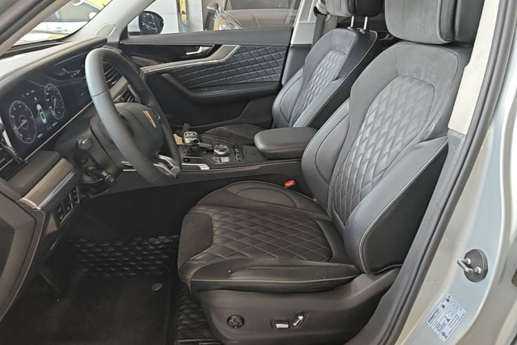 Used Hongqi HS5 2019 2.0T Smart Connect Flagship All-Wheel-Drive Version Left Front Seat