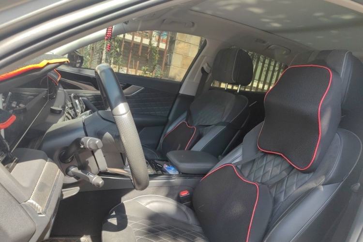 Used Hongqi HS5 2019 2.0T Smart Connect Flagship All-Wheel-Drive Version Left Front Seat
