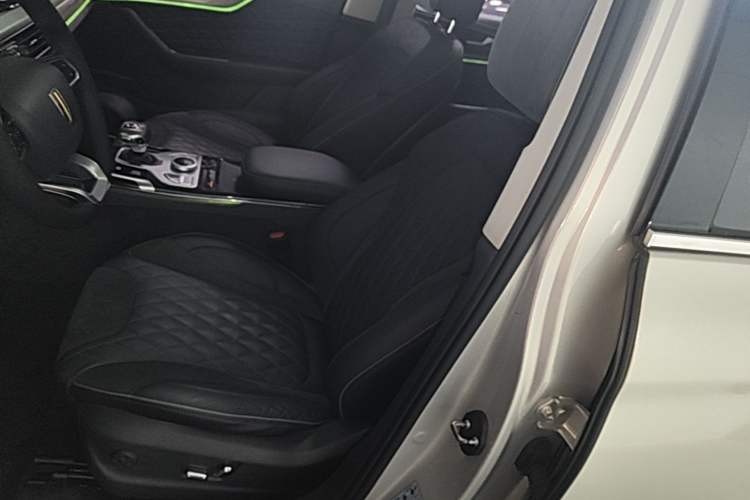 Used Hongqi HS5 2019 2.0T Smart Connect Flagship Edition Left Front Seat