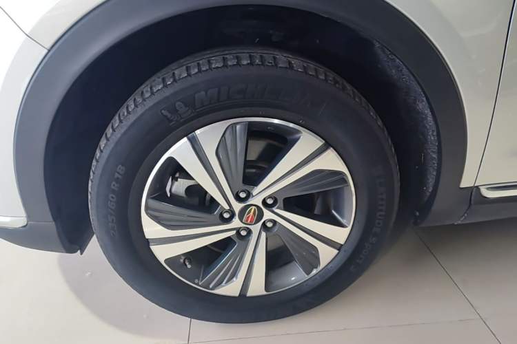 Used Hongqi HS5 2019 2.0T Smart Connect Flagship Edition Left Front Wheel Hub