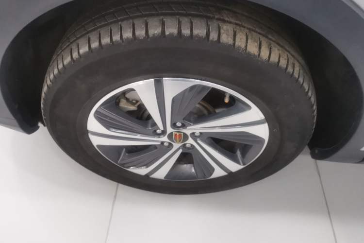 Used Hongqi HS5 2019 2.0T Smart Connect Flagship Edition Left Front Wheel Hub