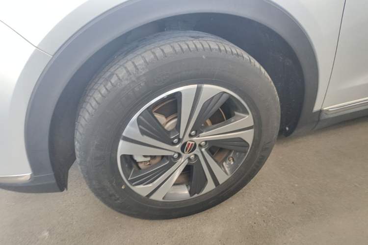 Used Hongqi HS5 2019 2.0T Smart Connect Flagship Edition Left Front Wheel Hub
