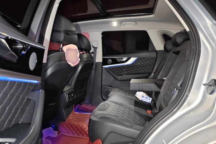 Used Hongqi HS5 2019 2.0T Smart Connect Flagship All-Wheel-Drive Version Left Rear Seat