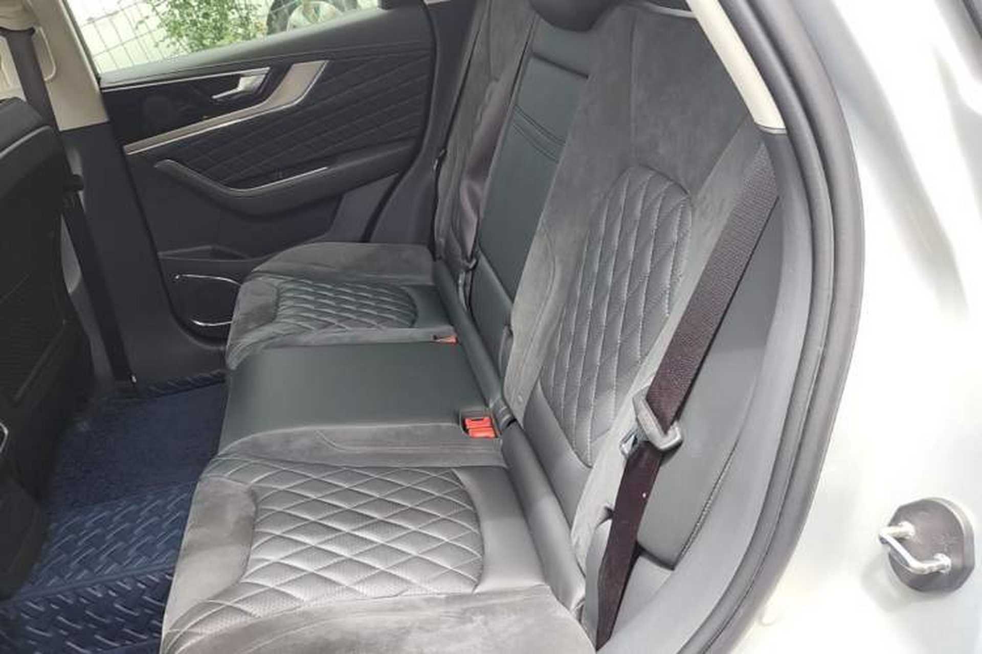 Used Hongqi HS5 2019 2.0T Smart Connect Flagship All-Wheel-Drive Version Left Rear Seat