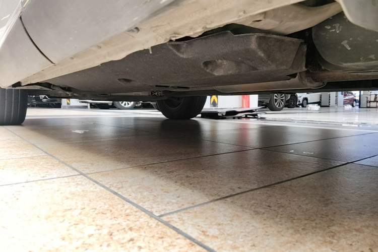 Used Hongqi HS5 2019 2.0T Smart Connect Flagship Edition Left Side Sill