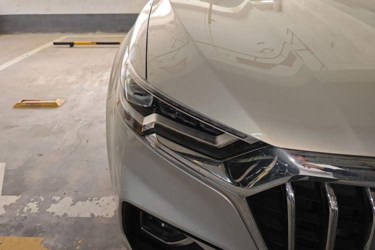 Used Hongqi HS5 2019 2.0T Smart Connect Flagship Edition Right Front Headlight