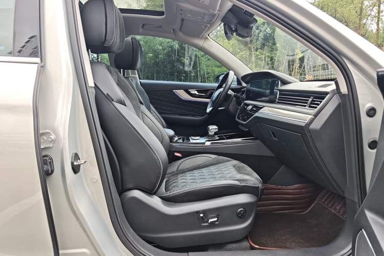 Used Hongqi HS5 2019 2.0T Smart Connect Flagship Edition Right Front Seat
