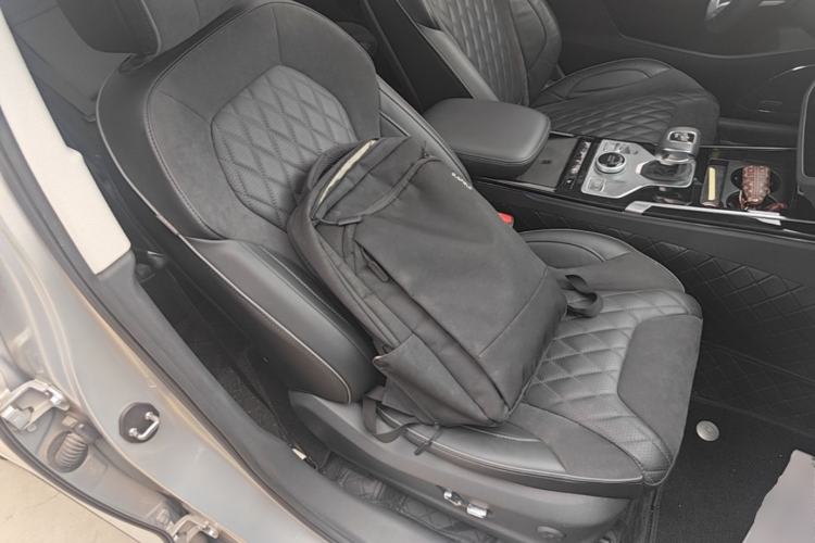 Used Hongqi HS5 2019 2.0T Smart Connect Flagship Edition Right Front Seat