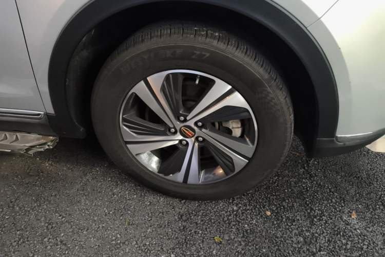 Used Hongqi HS5 2019 2.0T Smart Connect Flagship Edition Right Front Wheel Hub