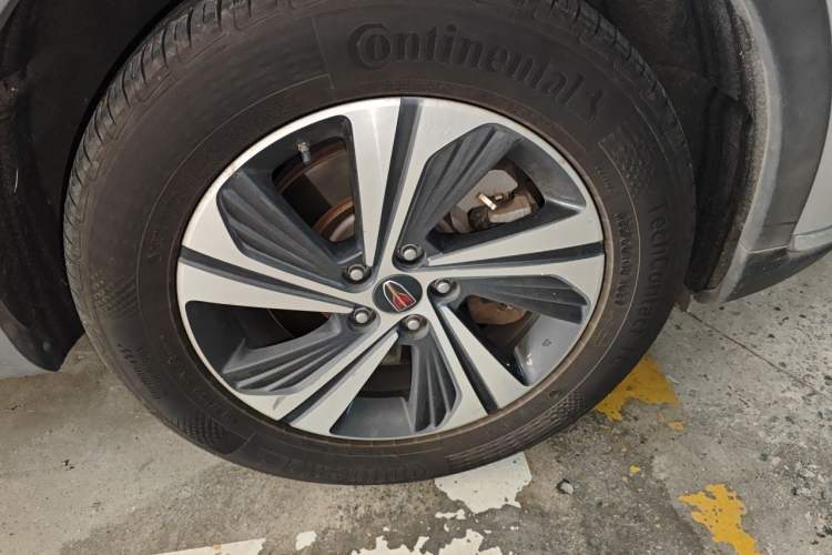 Used Hongqi HS5 2019 2.0T Smart Connect Flagship Edition Right Front Wheel Hub