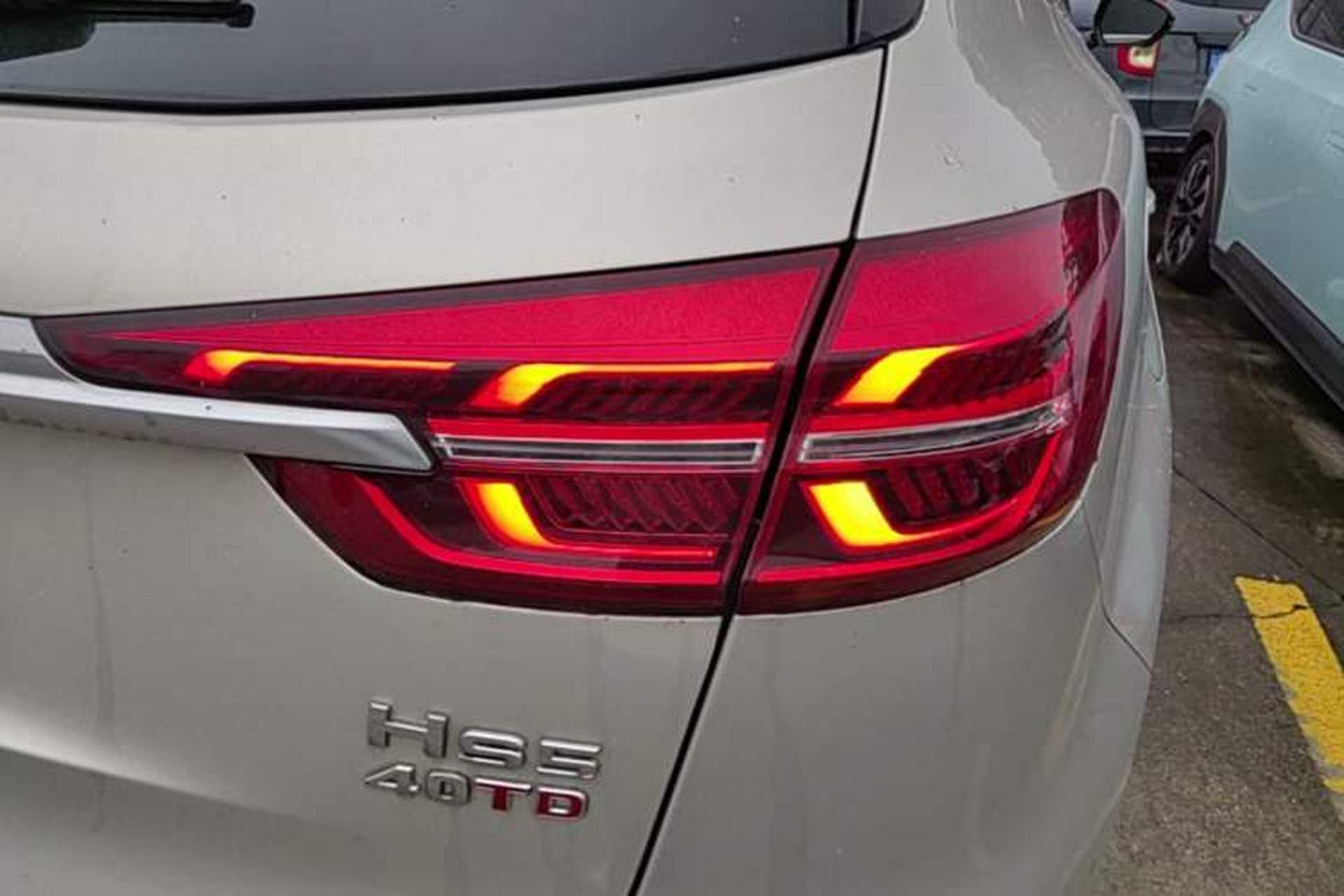 Used Hongqi HS5 2019 2.0T Smart Connect Flagship All-Wheel-Drive Version Right Rear Taillight