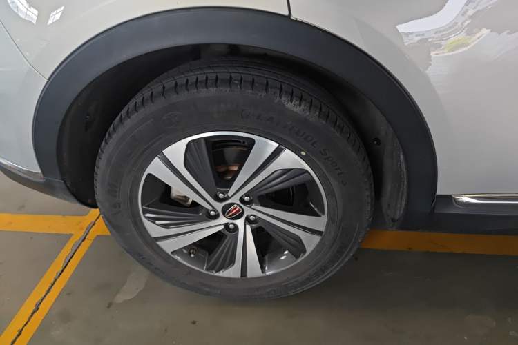 Used Hongqi HS5 2019 2.0T Smart Connect Flagship Edition Right Rear Wheel Hub