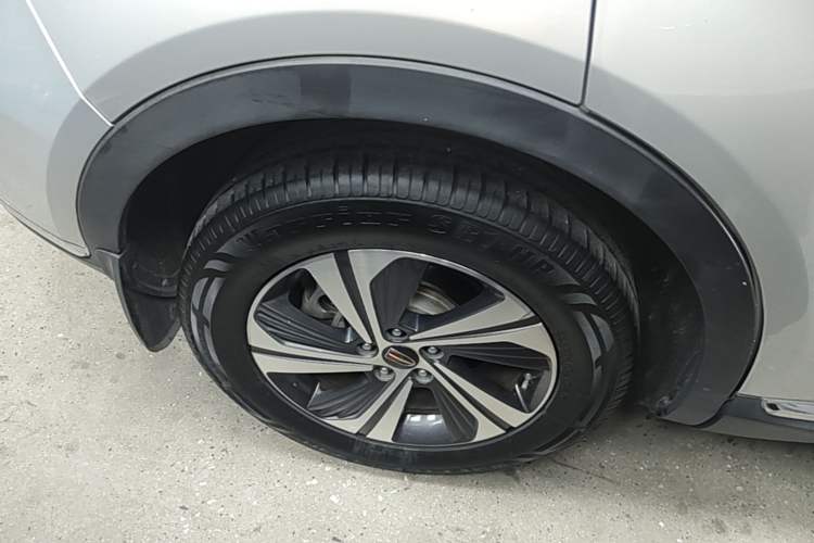 Used Hongqi HS5 2019 2.0T Smart Connect Flagship Edition Right Rear Wheel Hub