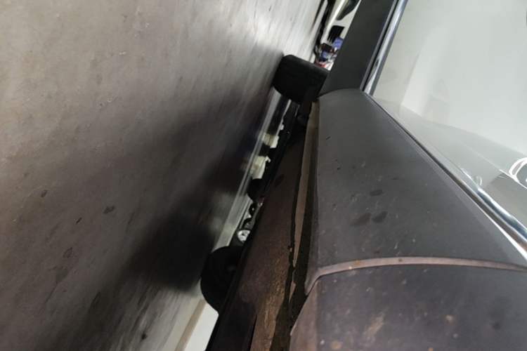 Used Hongqi HS5 2019 2.0T Smart Connect Flagship Edition Right Side Sill
