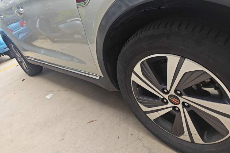 Used Hongqi HS5 2019 2.0T Smart Connect Flagship Edition Right Side Sill