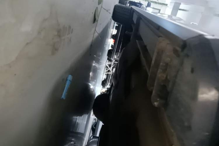 Used Hongqi HS5 2019 2.0T Smart Connect Flagship Edition Right Side Sill