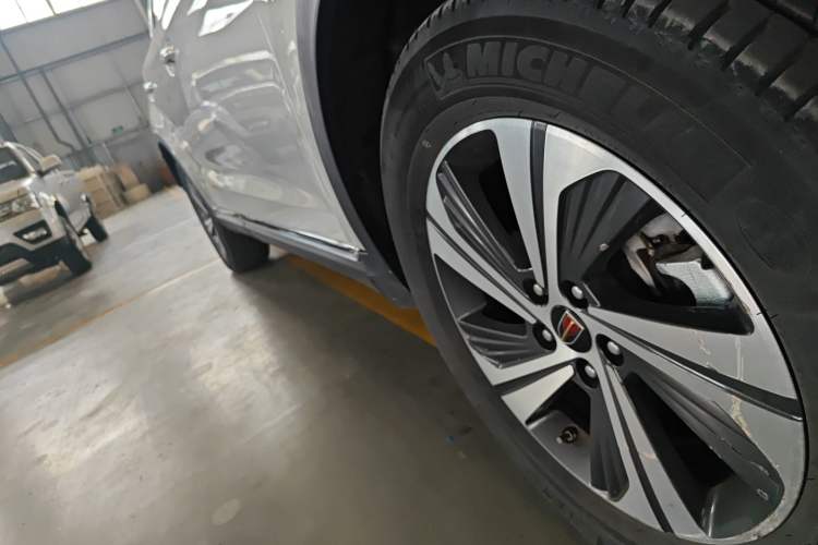 Used Hongqi HS5 2019 2.0T Smart Connect Flagship Edition Right Side Sill