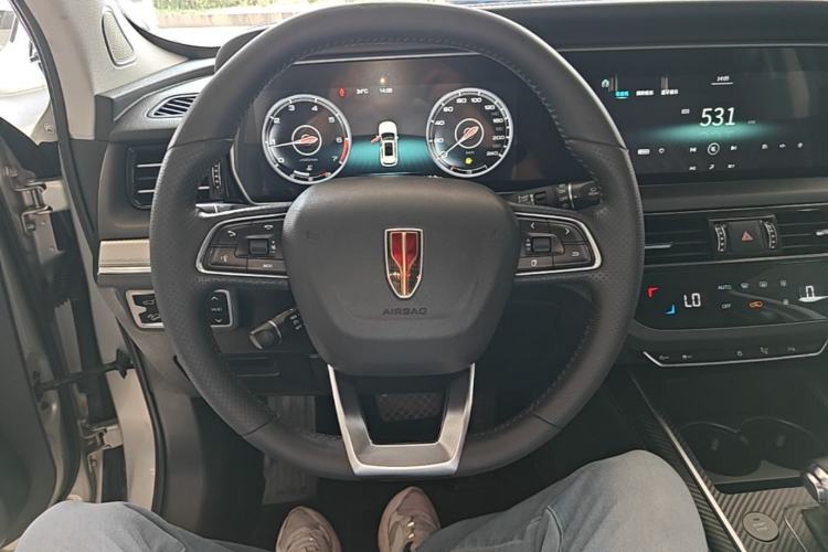 Used Hongqi HS5 2019 2.0T Smart Connect Flagship All-Wheel-Drive Version Steering Wheel