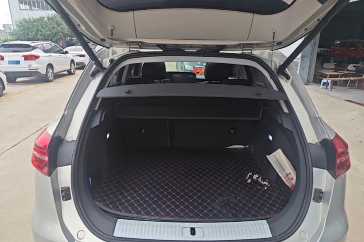 Used Hongqi HS5 2019 2.0T Smart Connect Flagship Edition Trunk